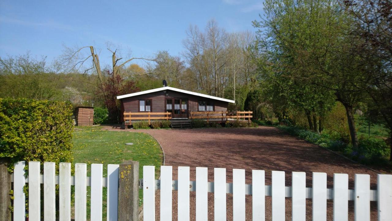 Chalet De Vacances Guisy Eksteriør billede